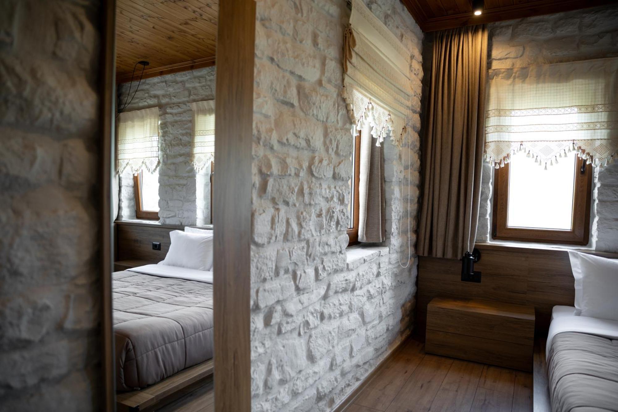 The Stone Sky Hotel Gjirokaster Bagian luar foto